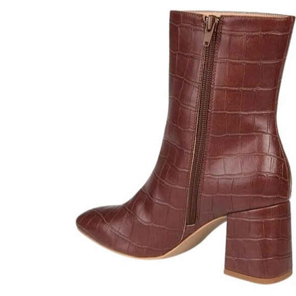 Journee Collection Trevi Bootie (Brown) Women's Shoes - Picture 3 of 4
